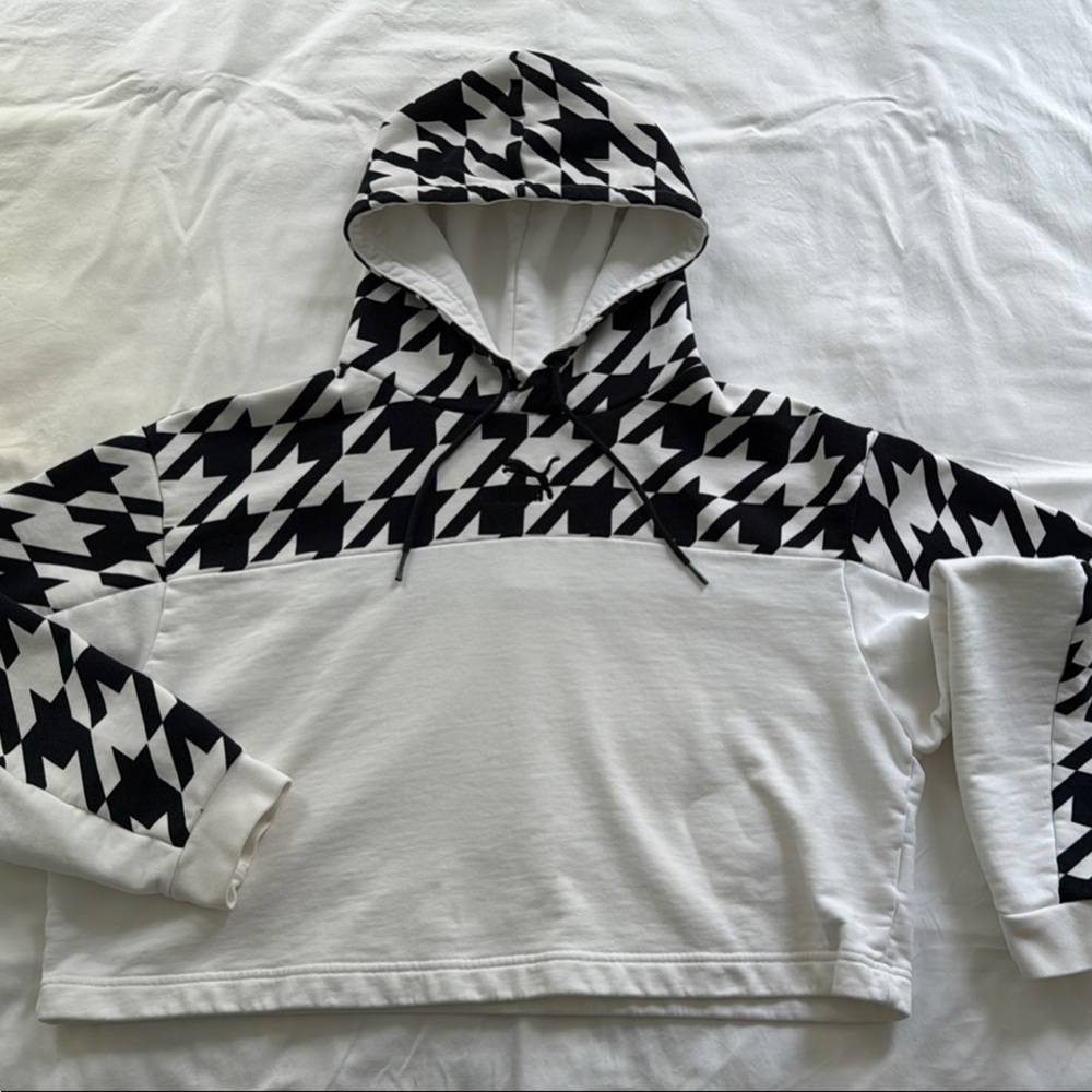 Women’s Puma Black and White Houndstooth‎ Trend AOP Hoodie